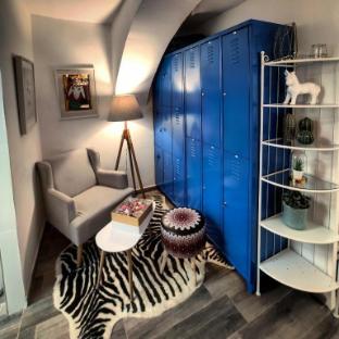 capsule and dormitory space x