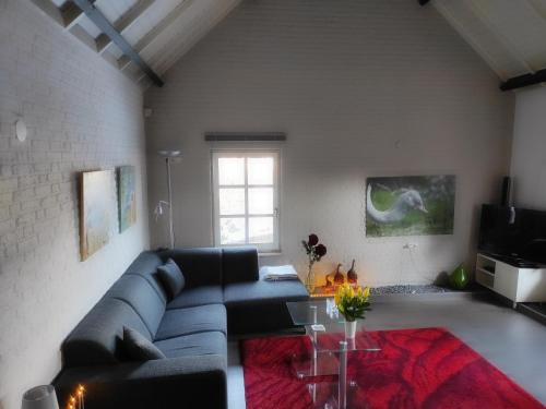 Room To Rent With Own Entrance, Living Room And Bathroom,,2.5 star