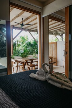 deluxe apartments holbox