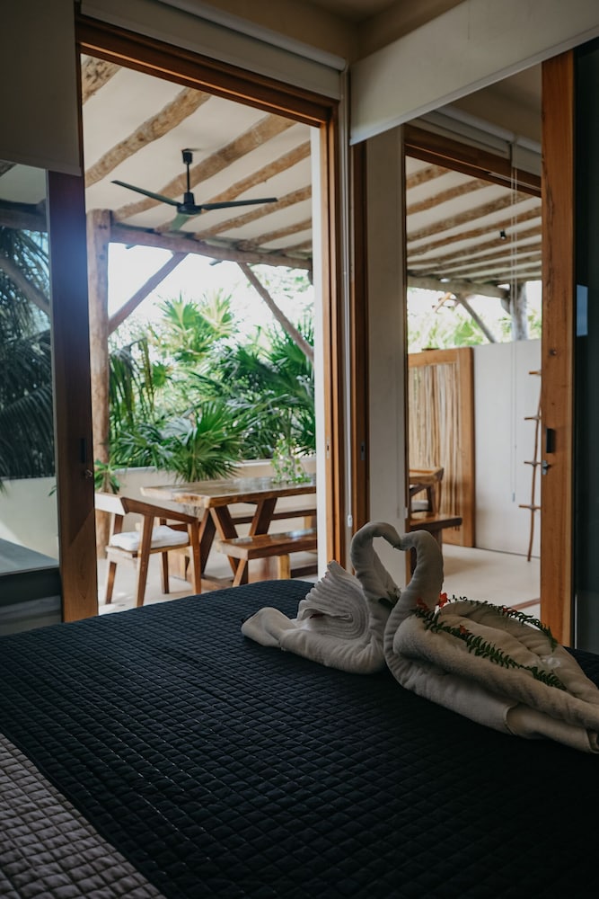 deluxe apartments holbox