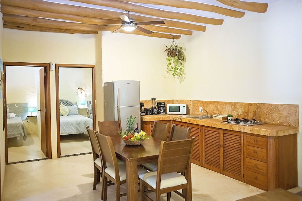 deluxe apartments holbox