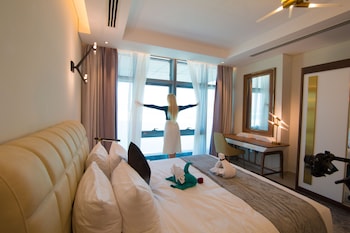 water front apartments