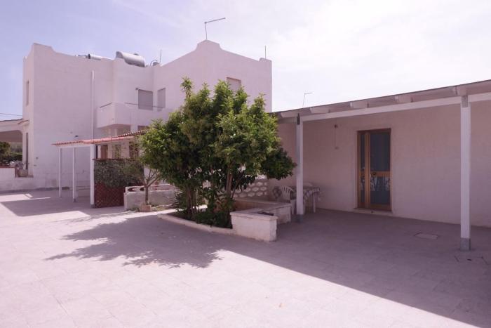 case arcobaleno marzamemi