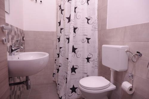 case arcobaleno marzamemi