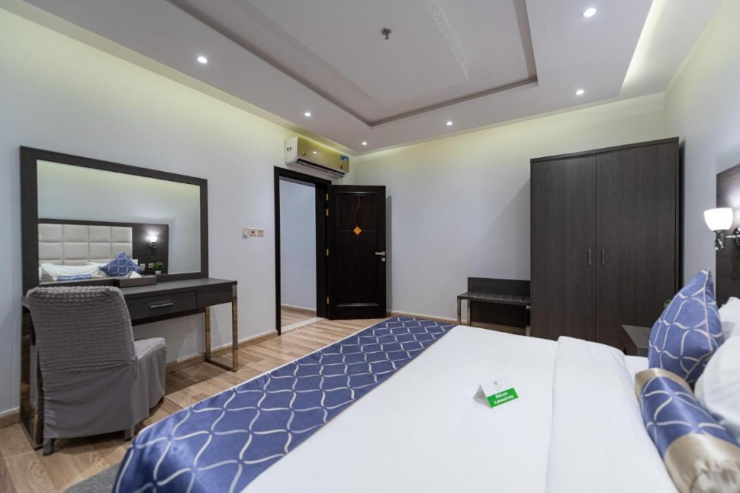 holiday plus hotel suites