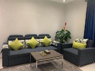 holiday plus hotel suites