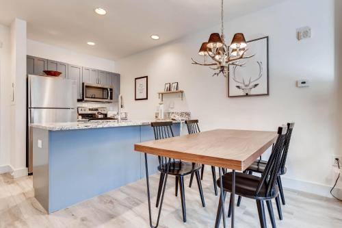Full Renovated 1Br -Walk To Gondola & Kids Ski Free Condo,Keystone>>Dillon,4 star