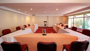 hotel windsor house inn by geh suites