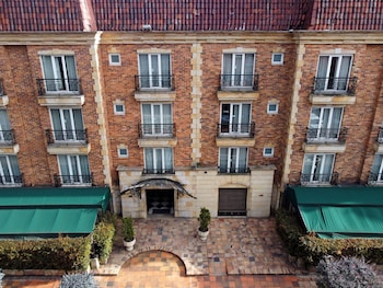 hotel windsor house inn by geh suites