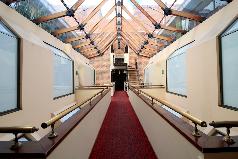 hotel windsor house inn by geh suites