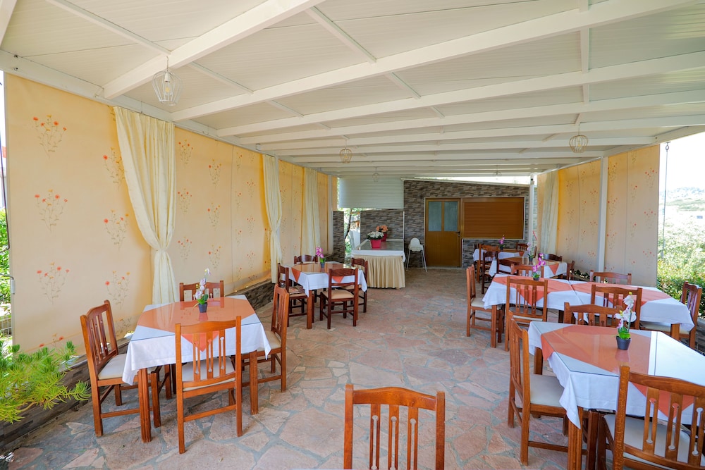 hotel milo
