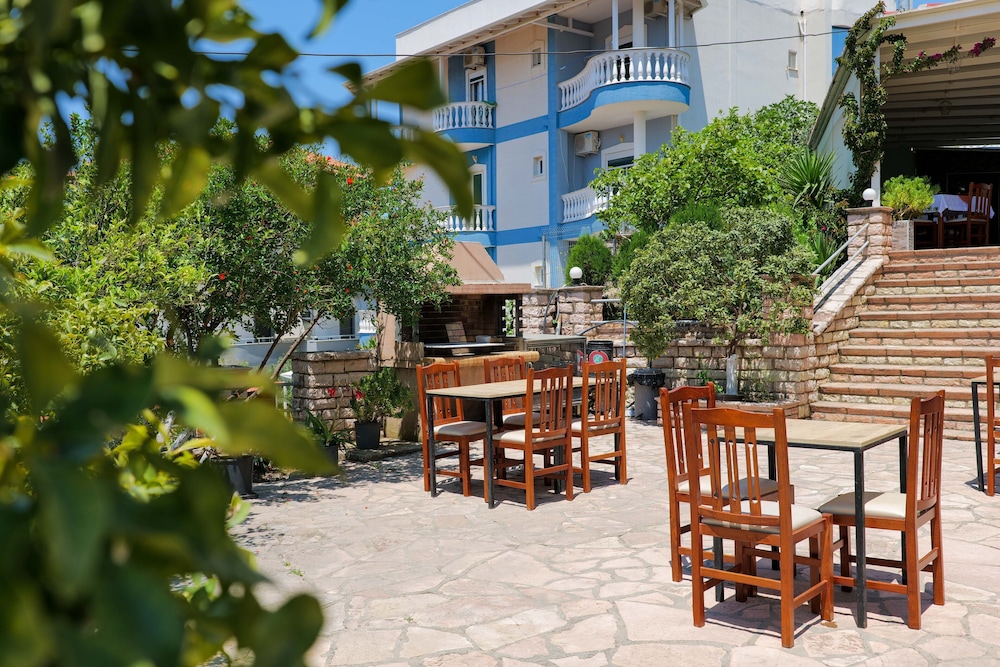 hotel milo