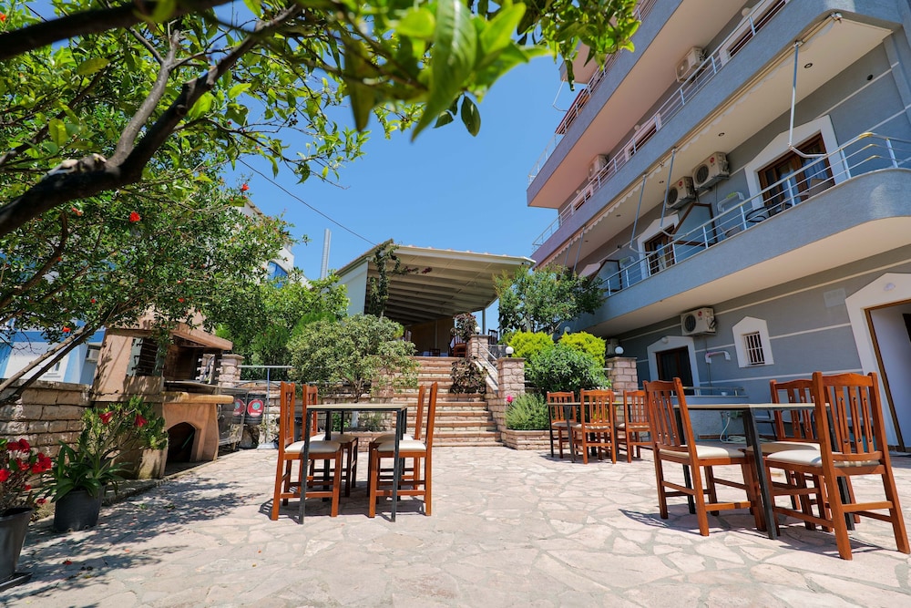 hotel milo