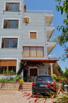 hotel milo