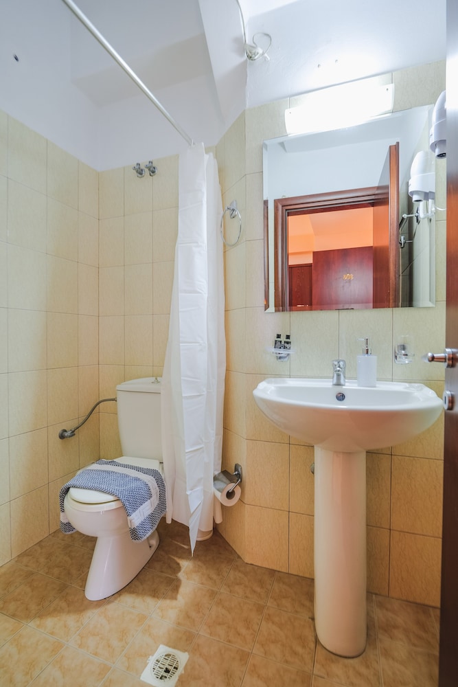 hotel milo