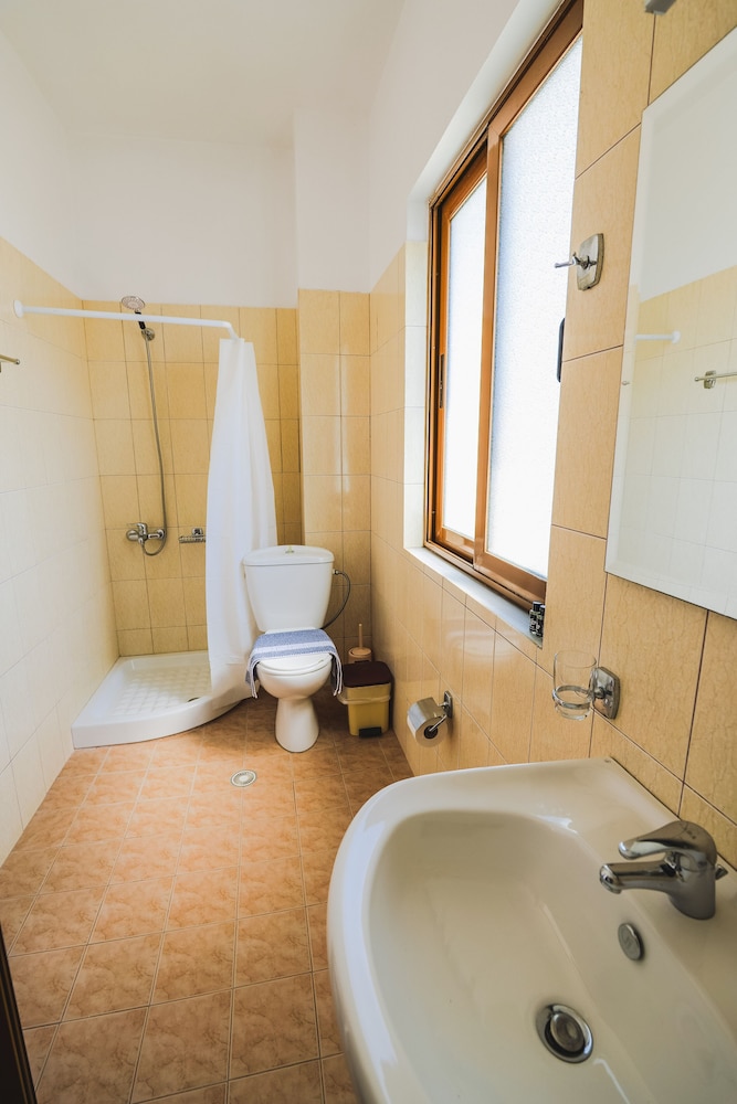 hotel milo