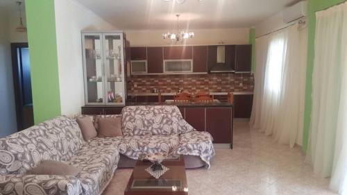 Hotel Milo,,2.5 star