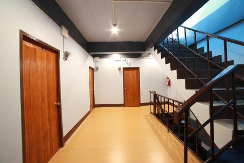 m place