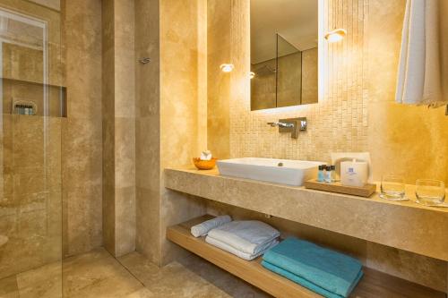 ecclesia hotel adults only
