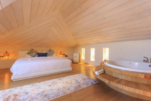 ecclesia hotel adults only