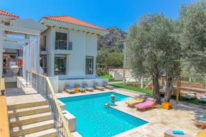 ecclesia hotel adults only