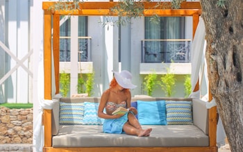 ecclesia hotel adults only