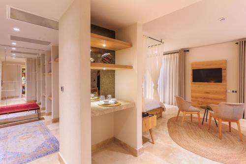 ecclesia hotel adults only