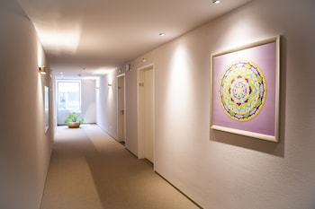 ochsen lodge by ochsen lenzburg