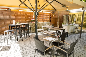 ochsen lodge by ochsen lenzburg