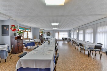 Hostal Rio Ara Bellosta,Near Torre Costa De Fiscal,2 star
