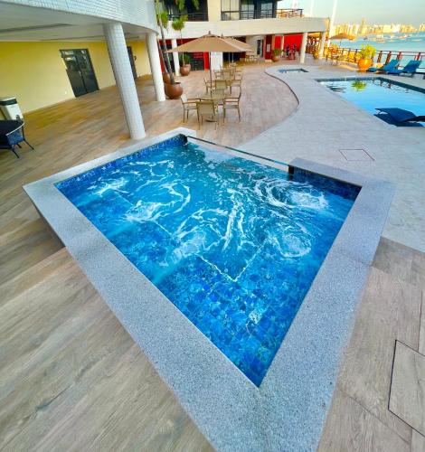 iate plaza hotel