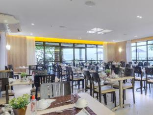 iate plaza hotel
