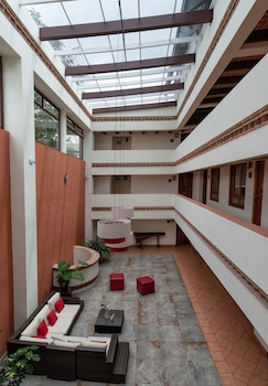 plaza magnolias suites