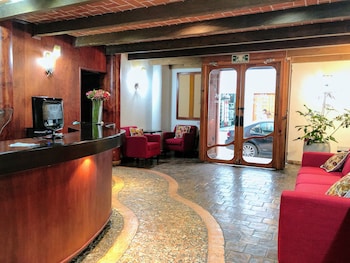 plaza magnolias suites