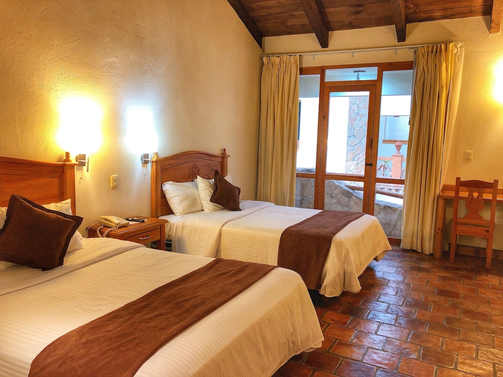 plaza magnolias suites