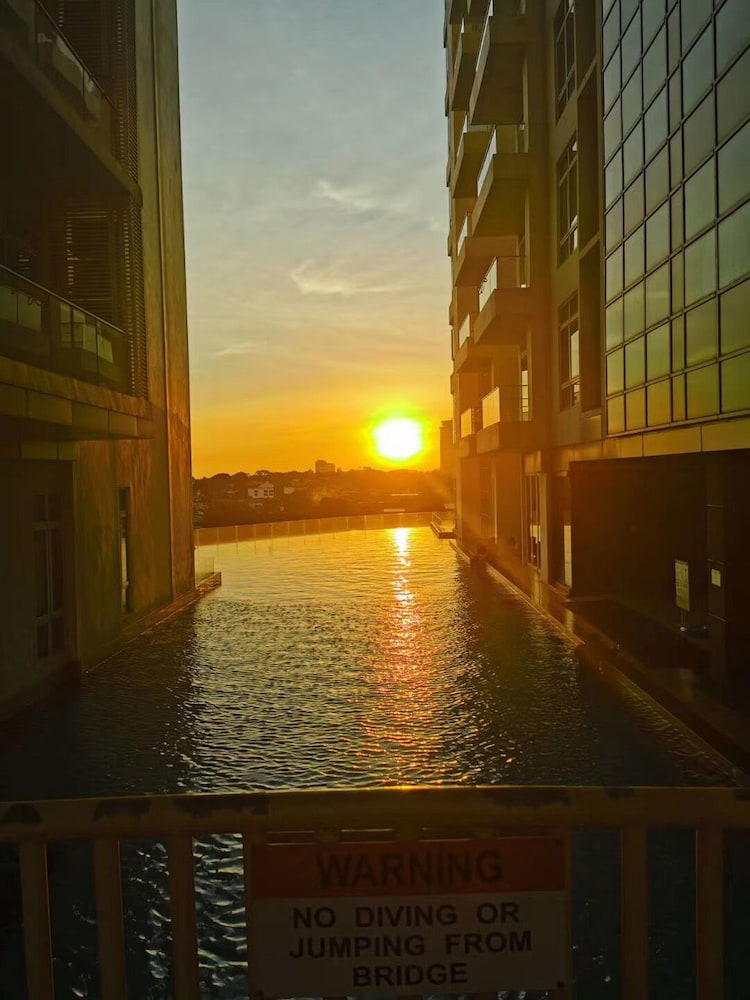 jb city shopping mall apartment