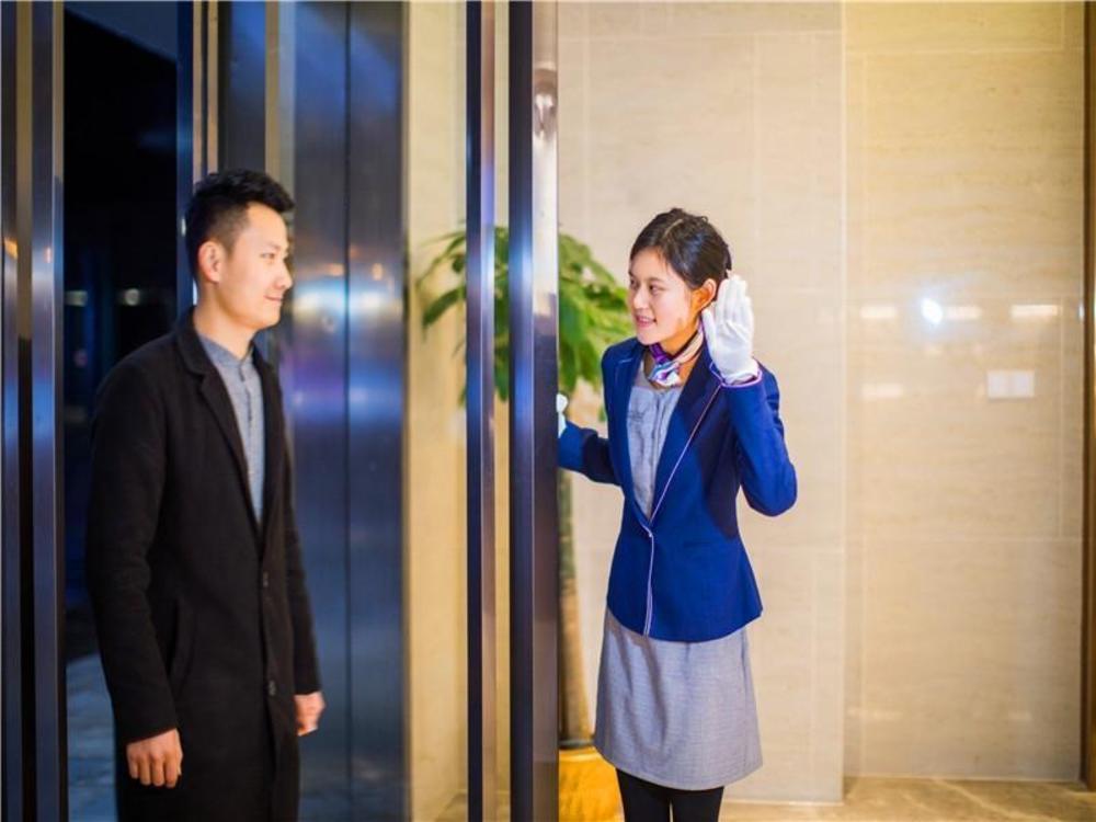 lavande hotel nanchang west railway station square branch