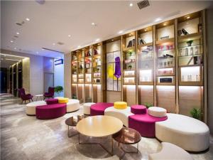 lavande hotel nanchang west railway station square branch