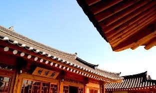 hwangnamkwan hanok guesthouse
