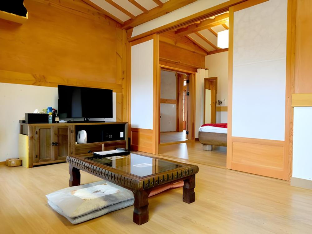 hwangnamkwan hanok guesthouse