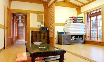 hwangnamkwan hanok guesthouse