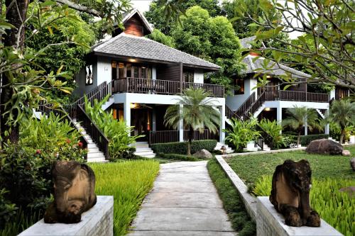 The Quarter Hotel,,4 star