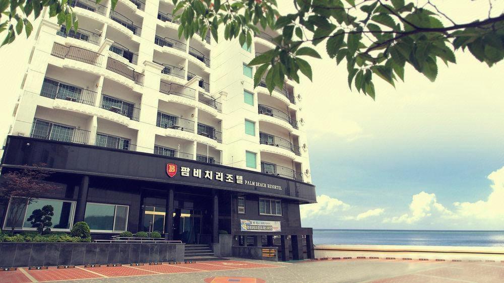 palm beach resort