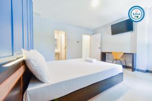 nunglenkunmai hotel sha certified