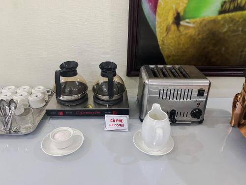 hoa ban trang hotel