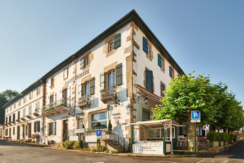 hotel arraya