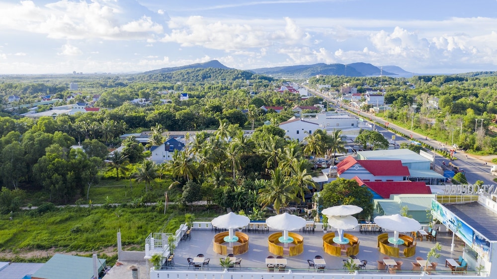 nghi lan hotel
