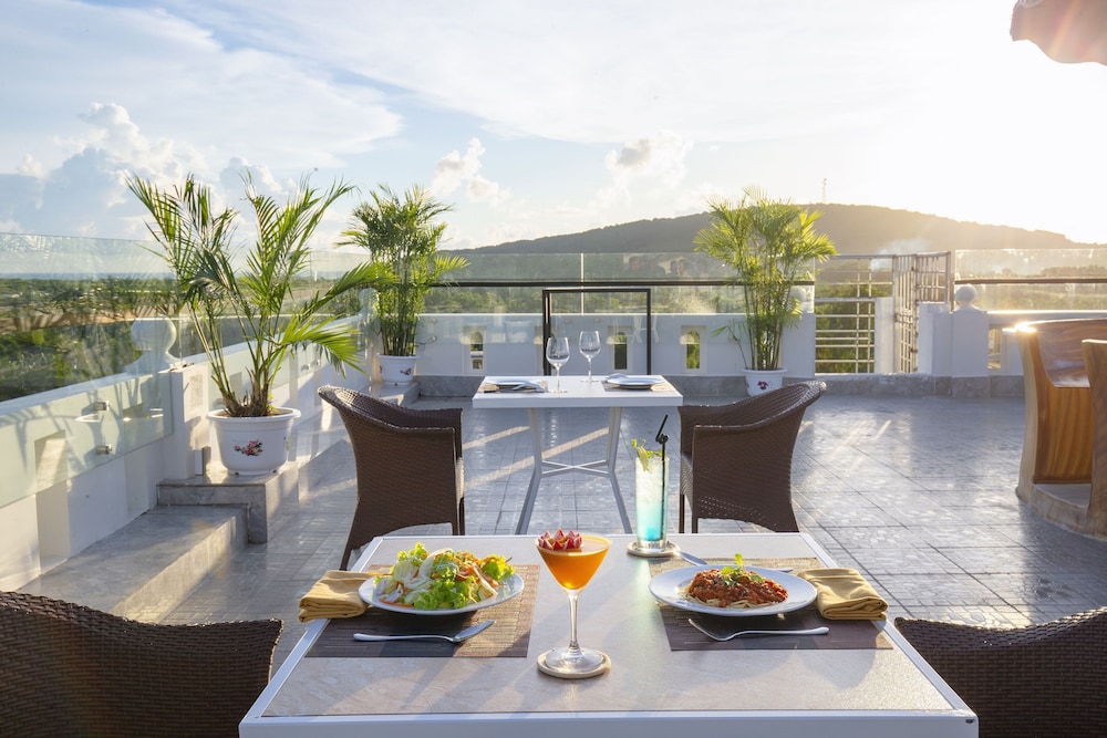 nghi lan hotel