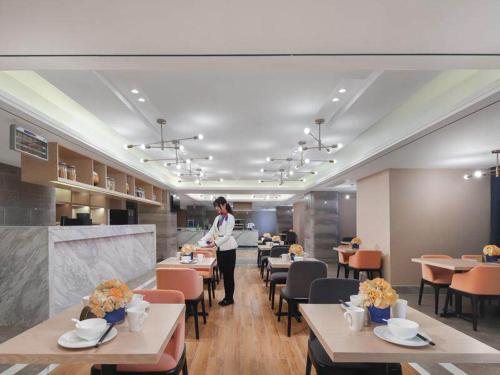 kyriad marvelous hotel suzhou wujiang peoples square