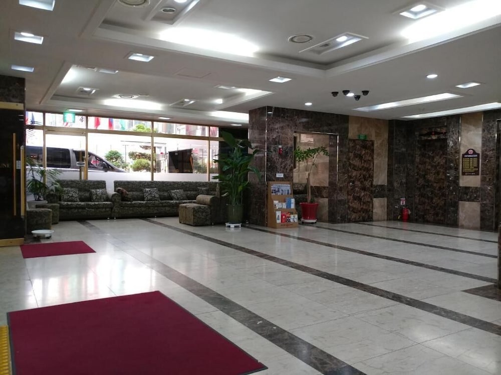 incheon airport hotel june